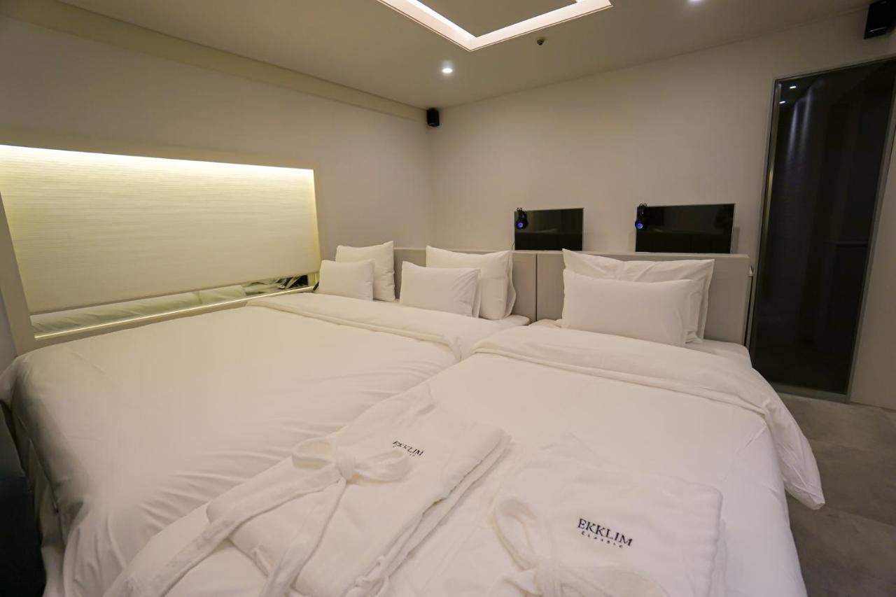 Ekklim Classic Hotel Пхёнтхэк Экстерьер фото