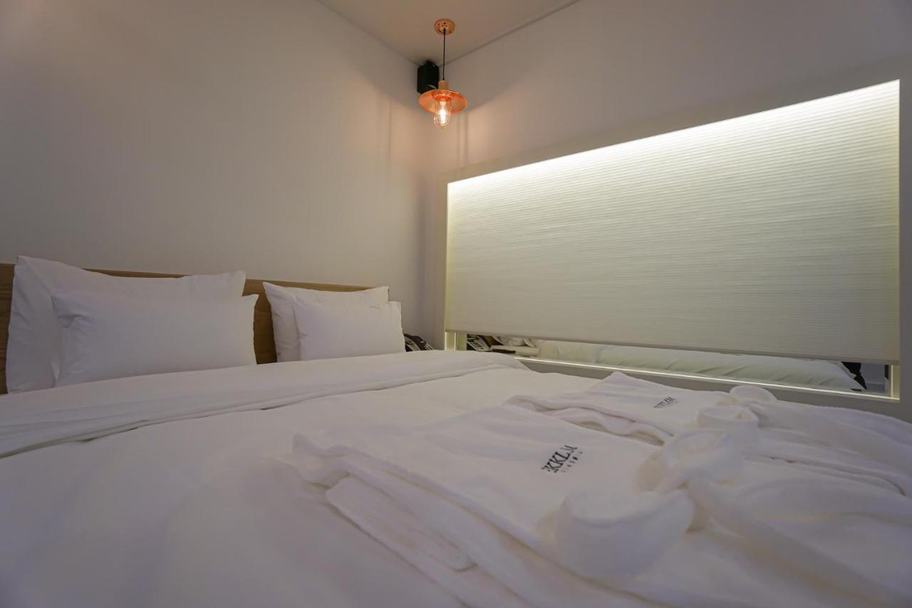 Ekklim Classic Hotel Пхёнтхэк Экстерьер фото